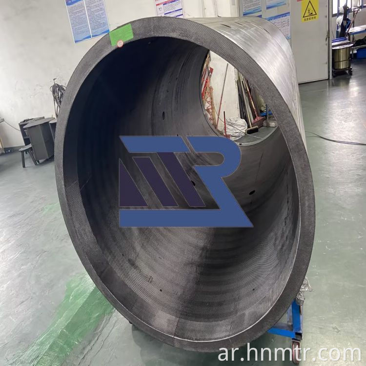 Carbon Fiber Cylinder With Sheath At The Port
